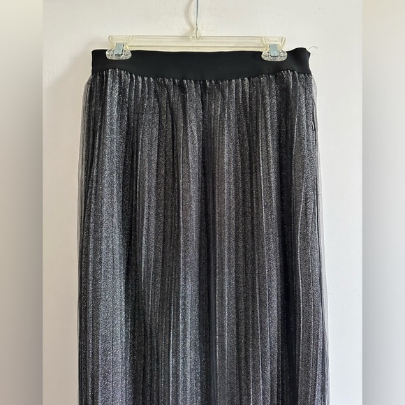 SW New York Black Sparkle Glitter Pleated Midi Skirt size Medium EUC - Picture 4 of 6